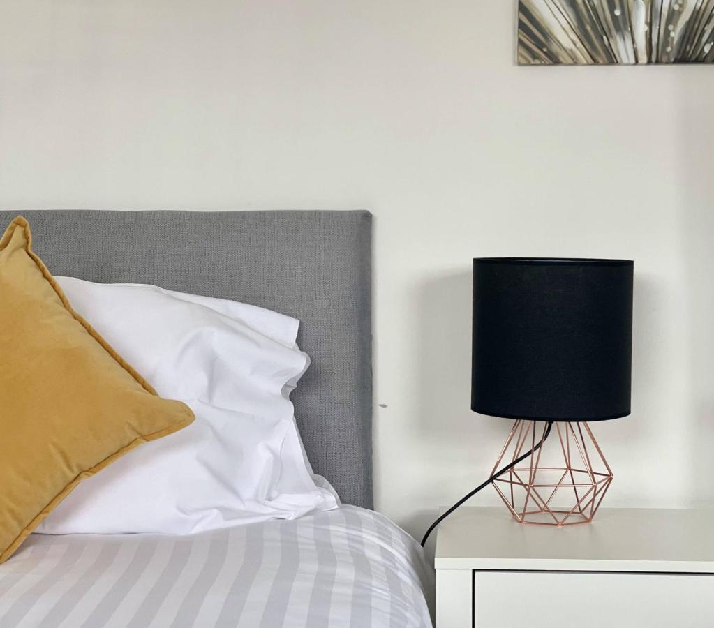 Central Hamilton House Ngoại thất bức ảnh