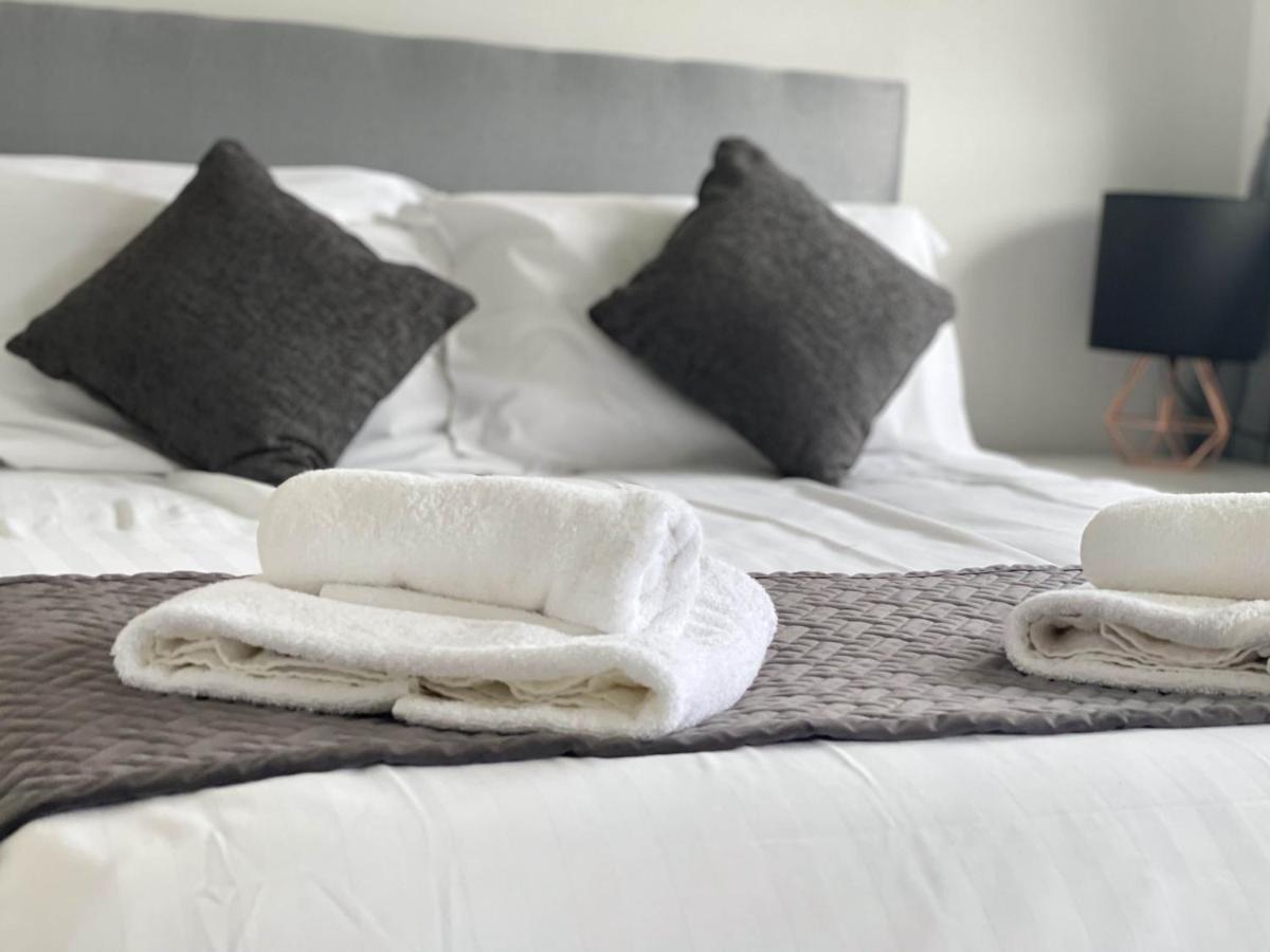 Central Hamilton House Ngoại thất bức ảnh