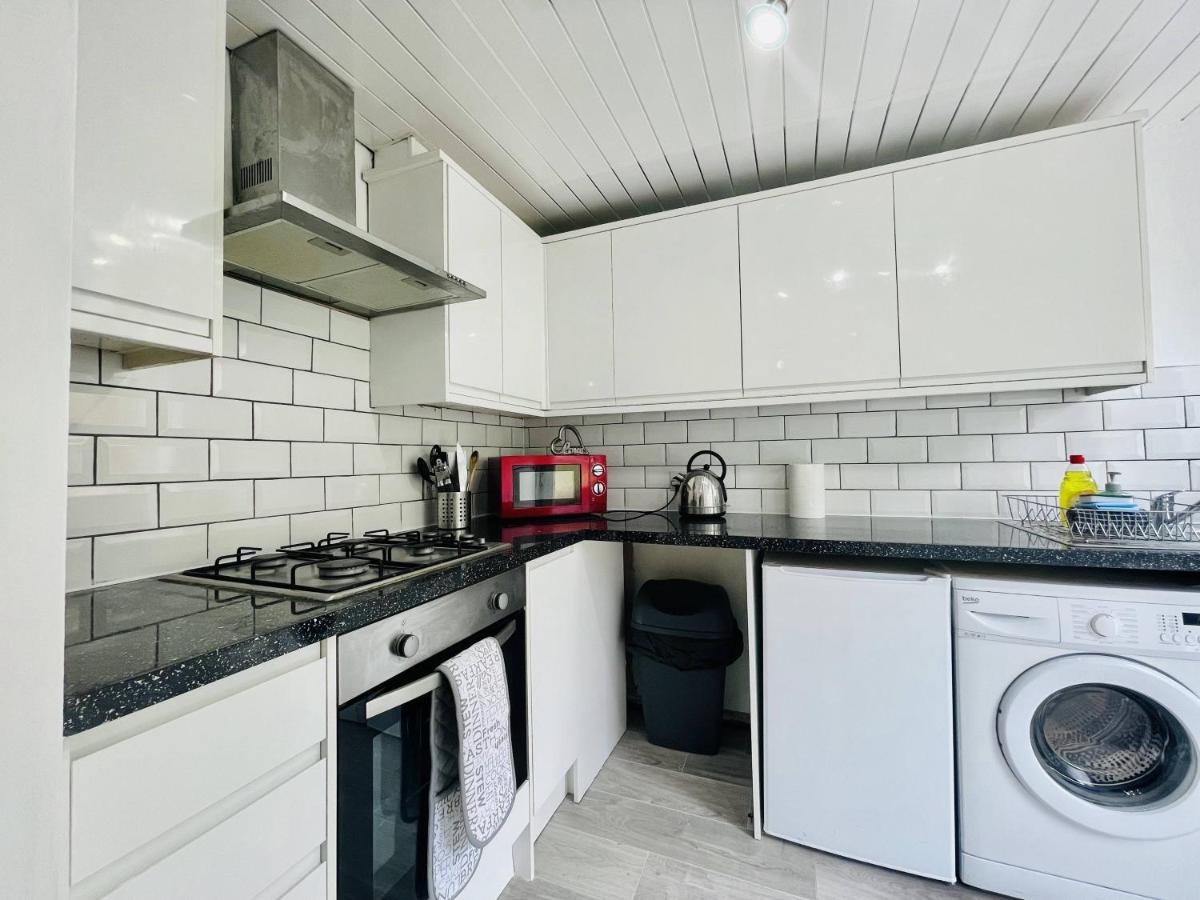Central Hamilton House Ngoại thất bức ảnh